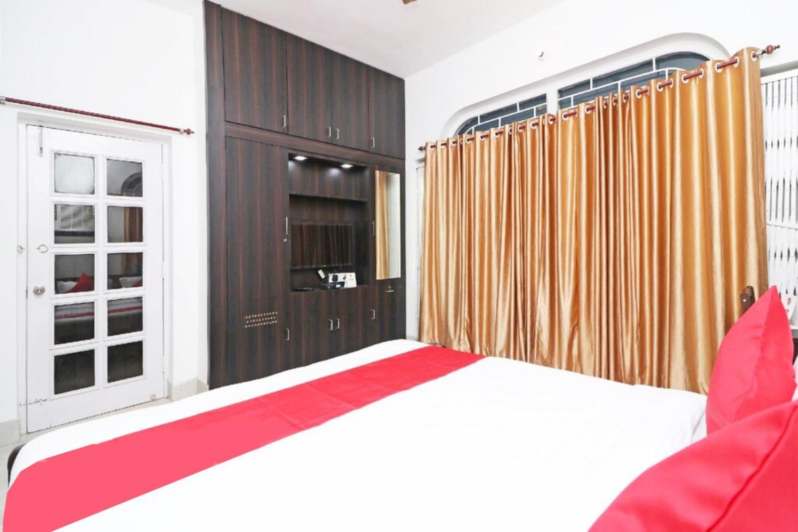 Goroomgo Hotel Manurama Ruby Калькутта Экстерьер фото